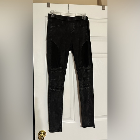 Fashion Nova Black Jeggings - Picture 1 of 12